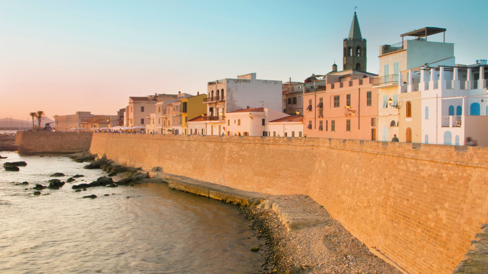 Scopri di più sull'articolo Città di Alghero: tutte le sfumature catalane in Sardegna