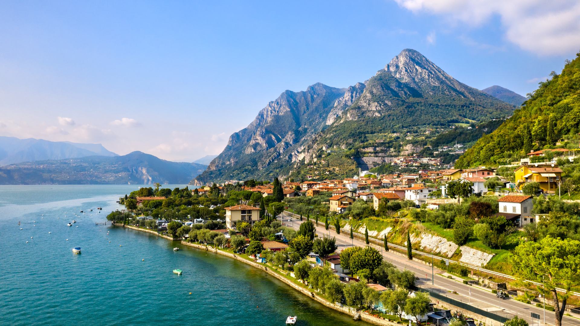 Mete Pasqua 2024: vista sul lago di Iseo e le montagne circostanti