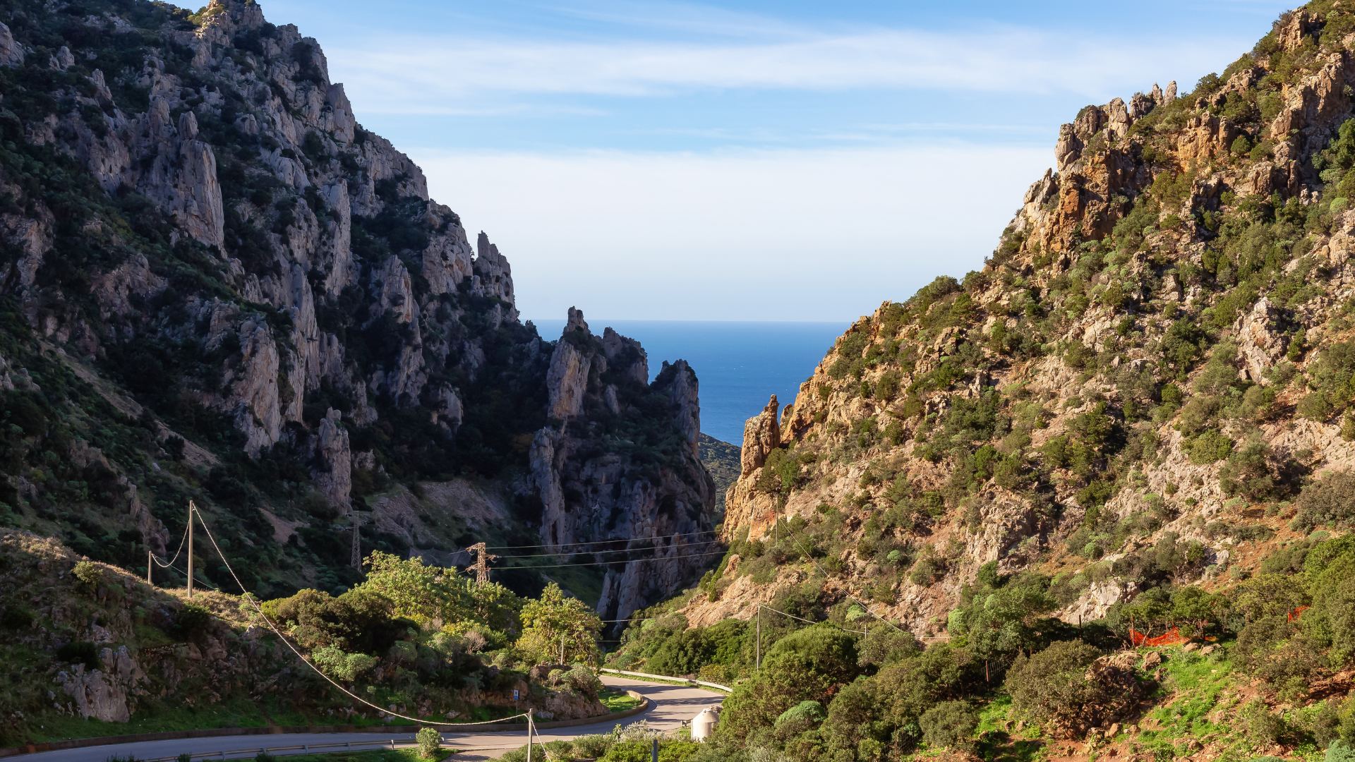 viaggio on the road per la Sardegna
